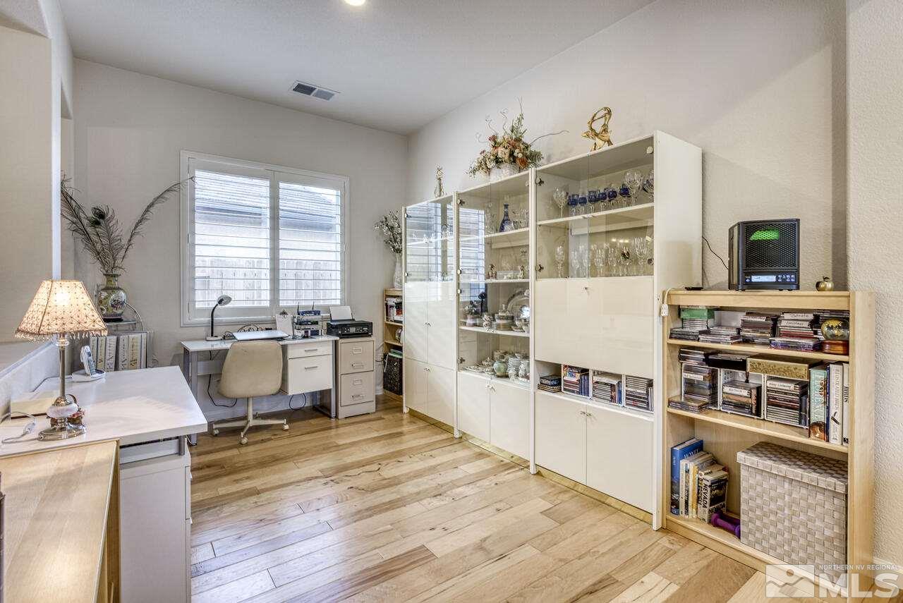 135 Niatross Court Reno, NV 89521 - Photo 17 of 38 Photo 17