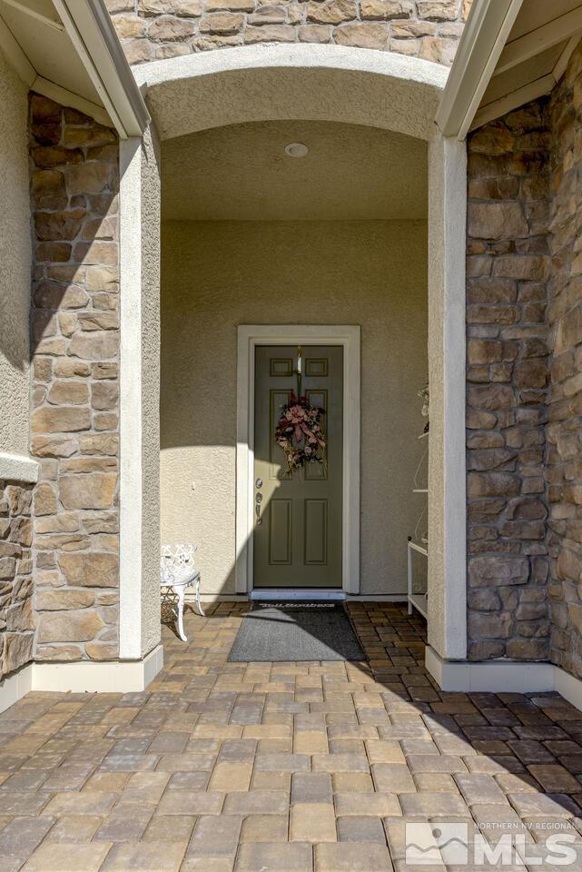 135 Niatross Court Reno, NV 89521 - Photo 3 of 38 Photo 3