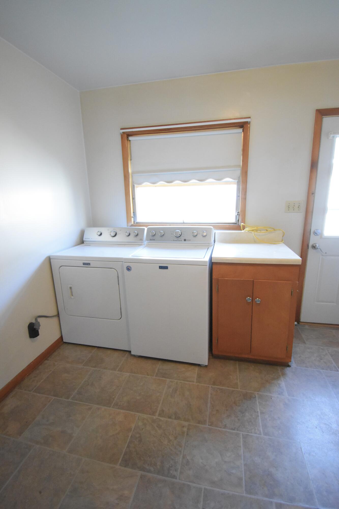 328 South Weston Street Rensselaer, IN 47978 - Photo 27 of 39 a view of a room with washer and dryer