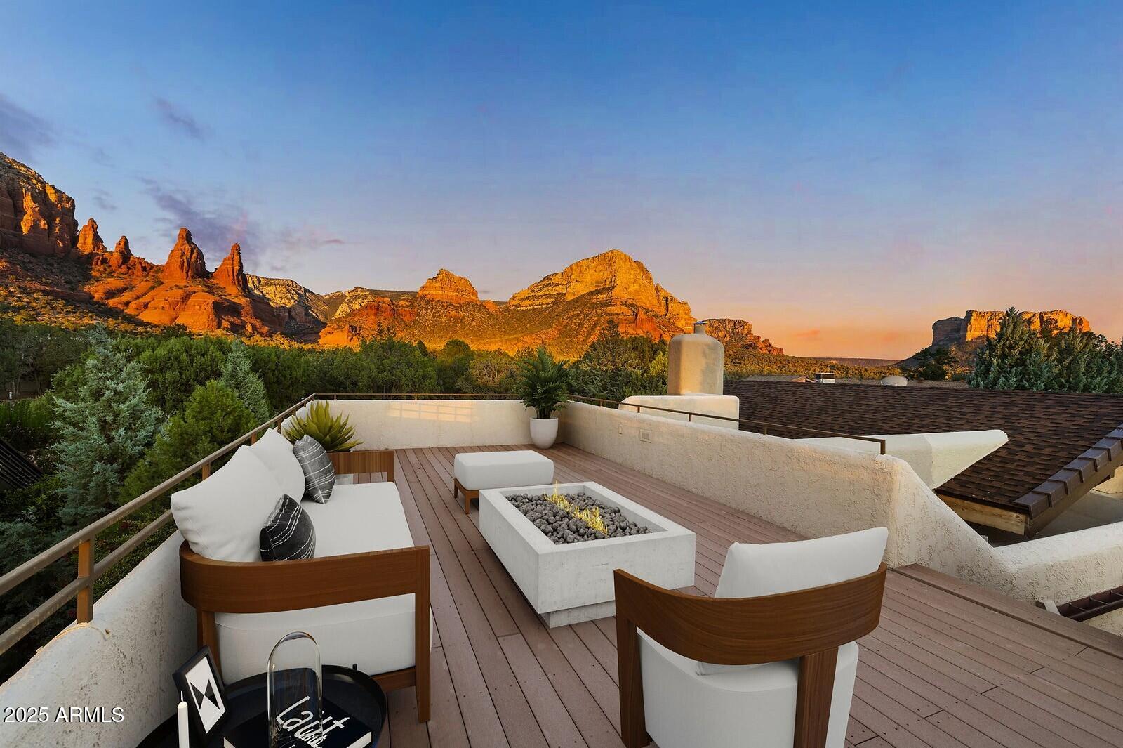 418 Fox Road Sedona, AZ 86336 - Photo 6 of 34 Deck Furniture 1
