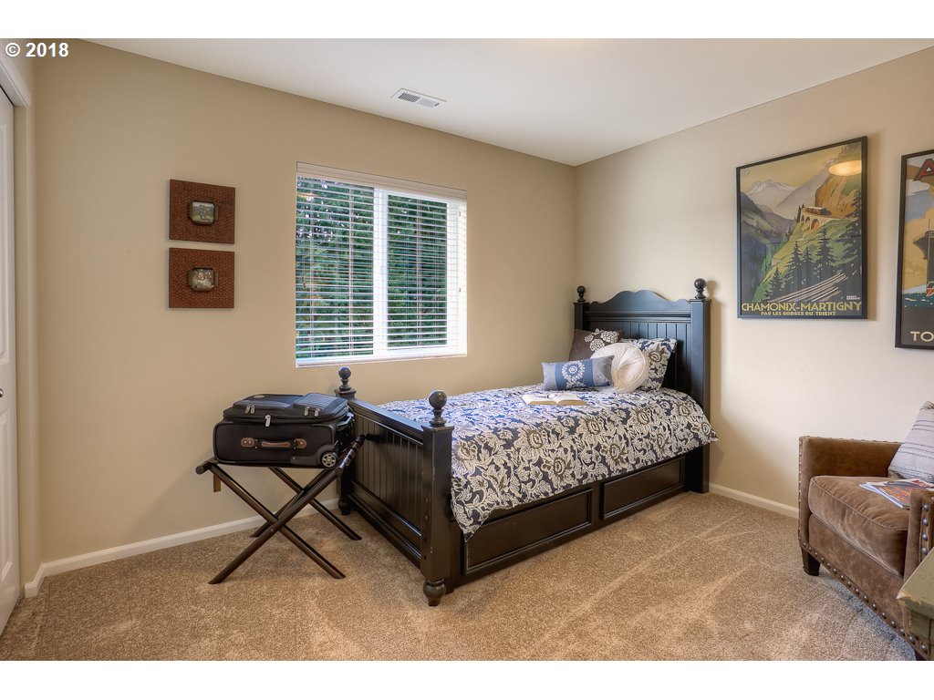 17103 Southeast Rhododendron Street Happy Valley, OR 97086 - Photo 8 of 14 Gallery Image 8
