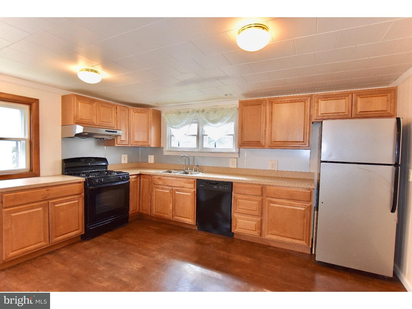 742 Thorndale Road Aldan, PA 19018 - Photo 6 of 20 Gallery Image 6