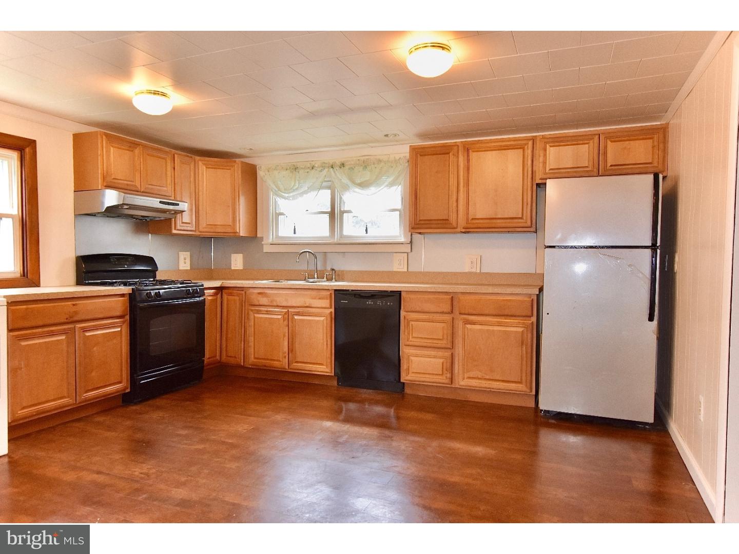 742 Thorndale Road Aldan, PA 19018 - Photo 8 of 20 Gallery Image 8