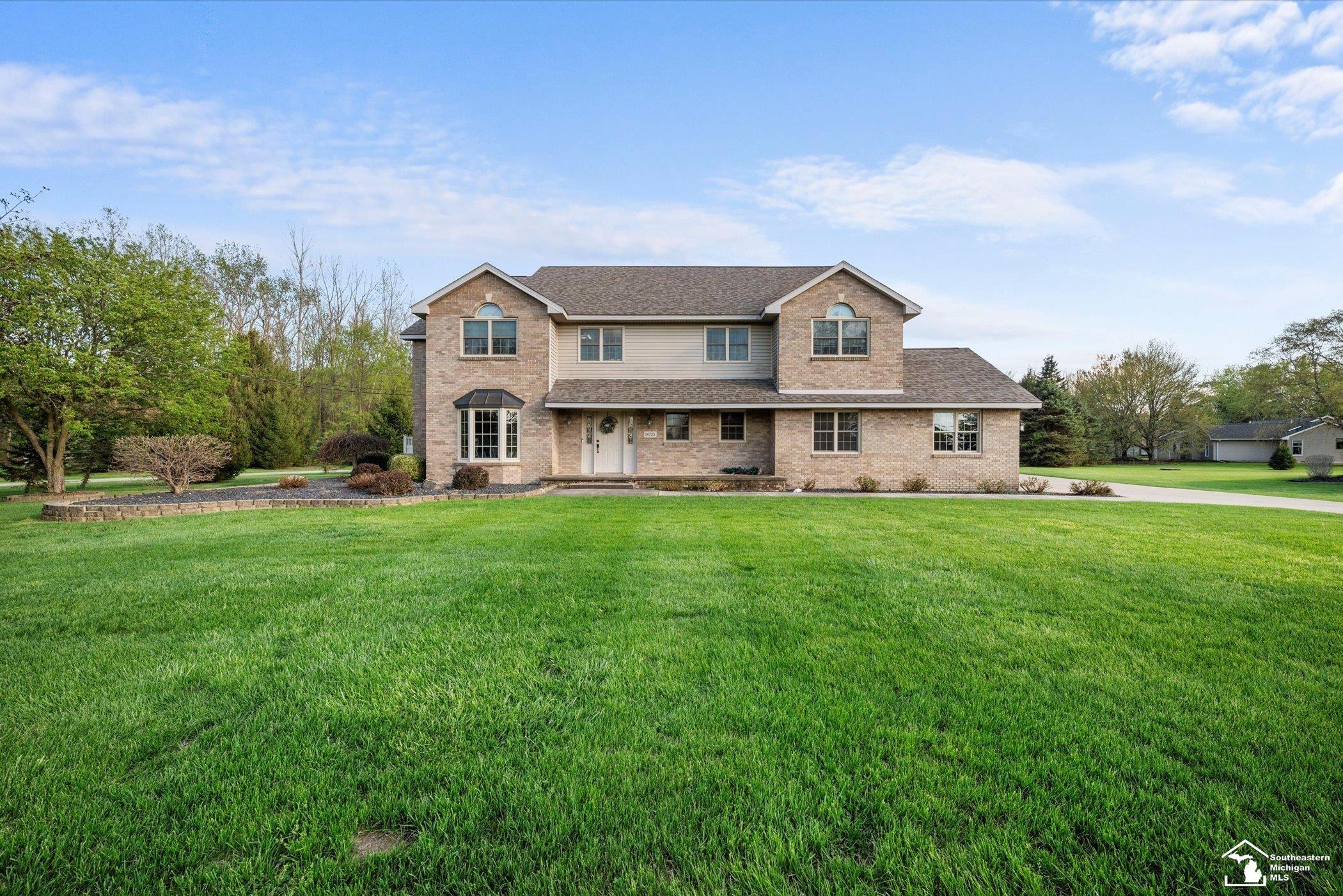 14725 Dixon Road Dundee, MI 48131 - Photo 3 of 44
