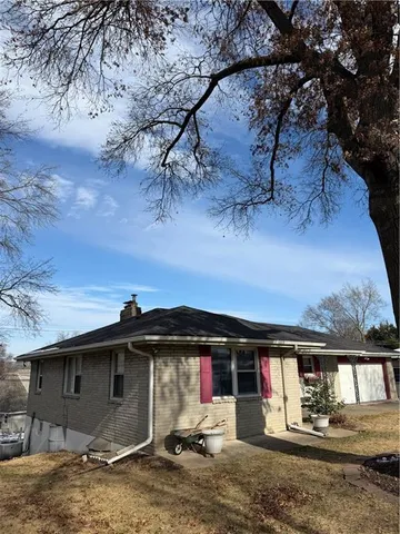 $250,000 | 7924 New Jersey Avenue, Kansas City, KS 66112