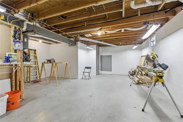 $409,000 | 1009 Southwest Blazing Star Drive, Lee's Summit, MO 64081