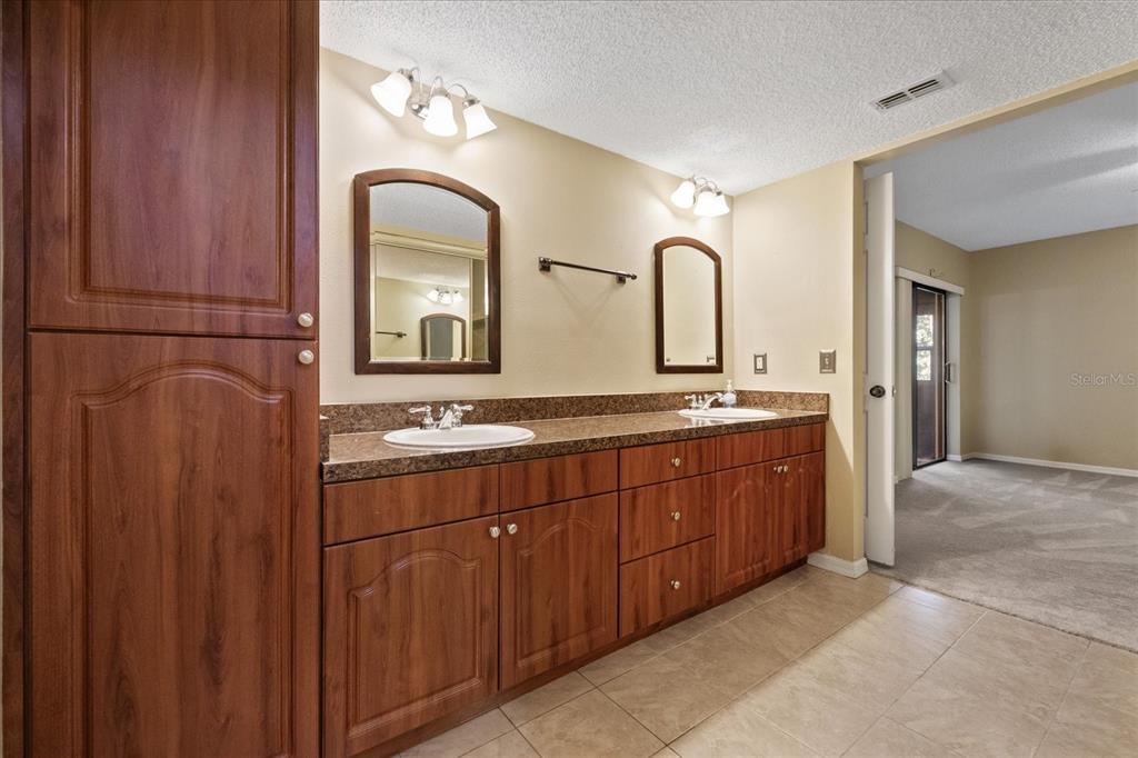 1801 East Lake Road South, Unit 2D Palm Harbor, FL 34685 - Photo 21 of 29 Gallery Image 21