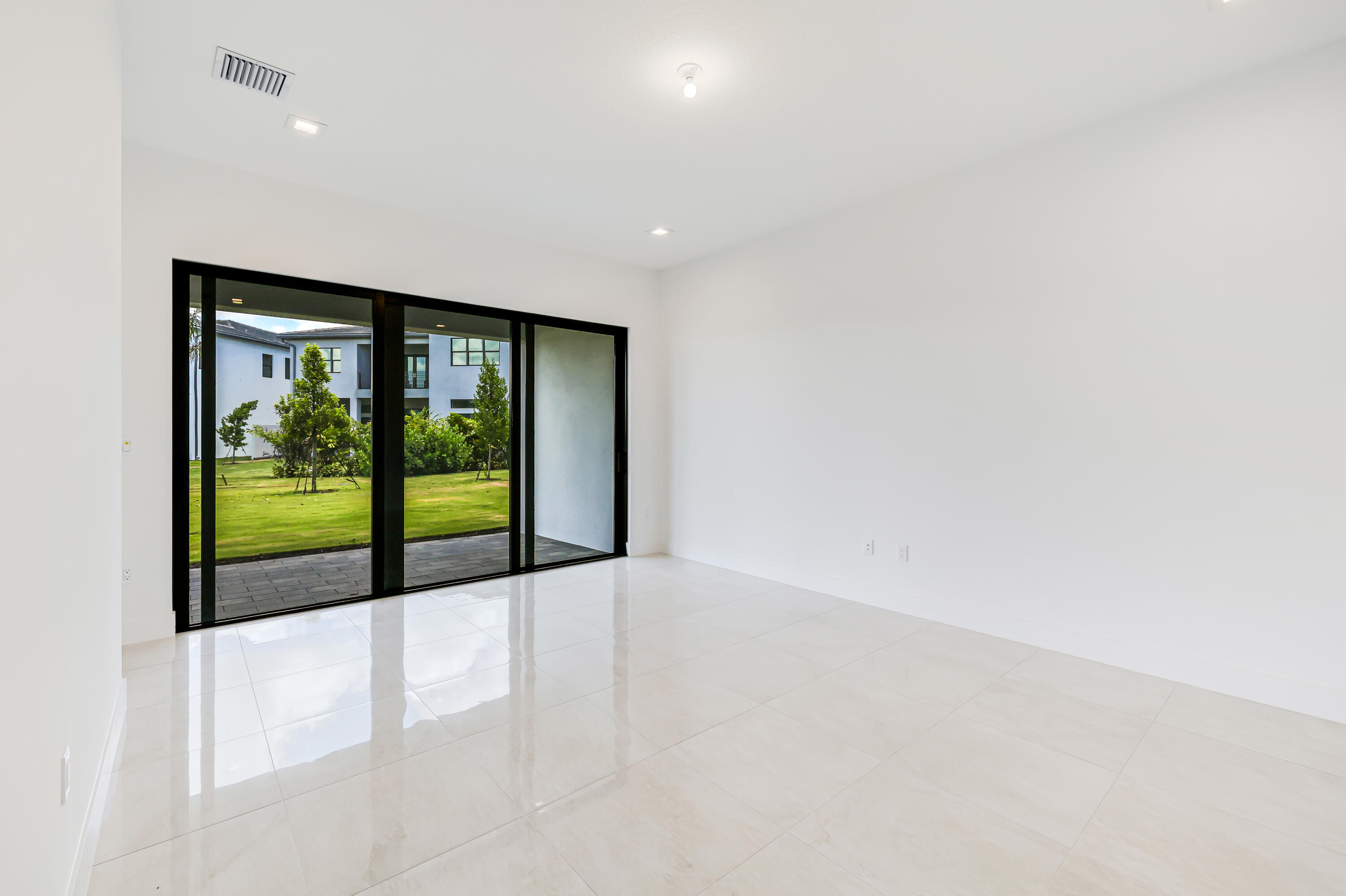 9451 Riverside Pk Drive Boca Raton, FL 33434 - Photo 17 of 71 9451 Riverside Park Dr-17