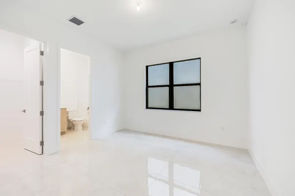 $14,500 | 9451 Riverside Pk Drive, Boca Raton, FL 33434