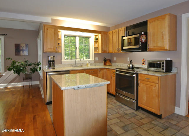 35 Osceola Road Richmond, MA 01254 - Photo 14 of 45 DSC_6018