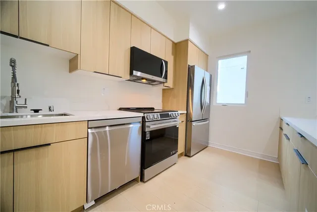 $5,395 | 257 South Ave 54, Los Angeles, CA 90042