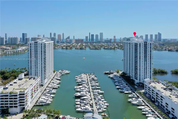 $10,000 | 17111 Biscayne Boulevard, Unit 1709, North Miami Beach, FL 33160