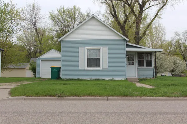 $75,000 | 336 Main Street West, Mayville, ND 58257