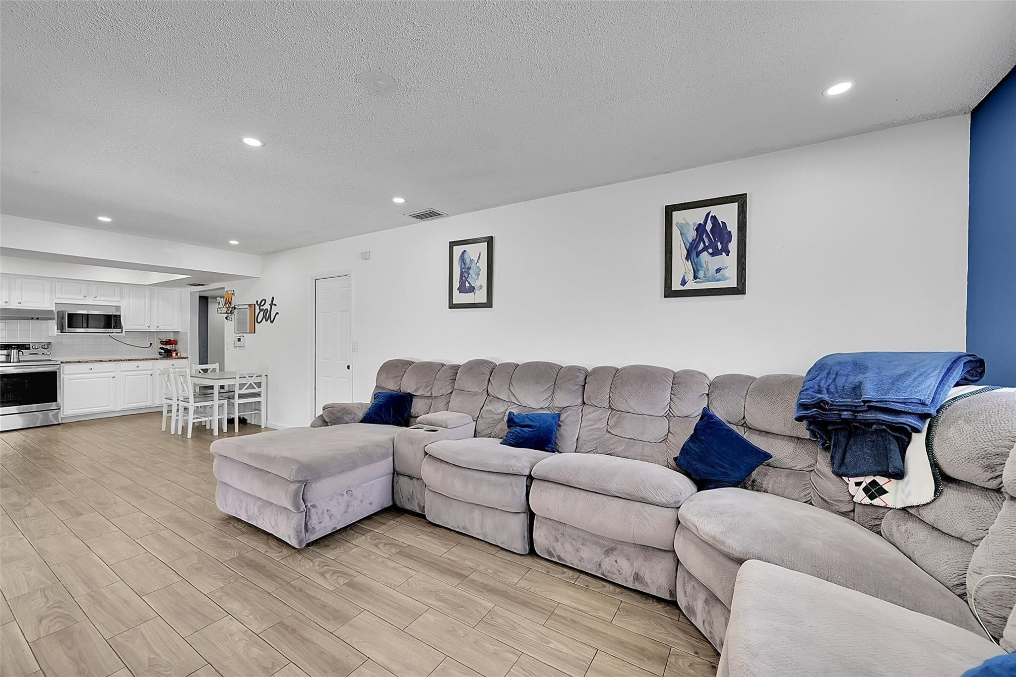 300 Kathy Lane Margate, FL 33068 - Photo 17 of 25 Photo 17