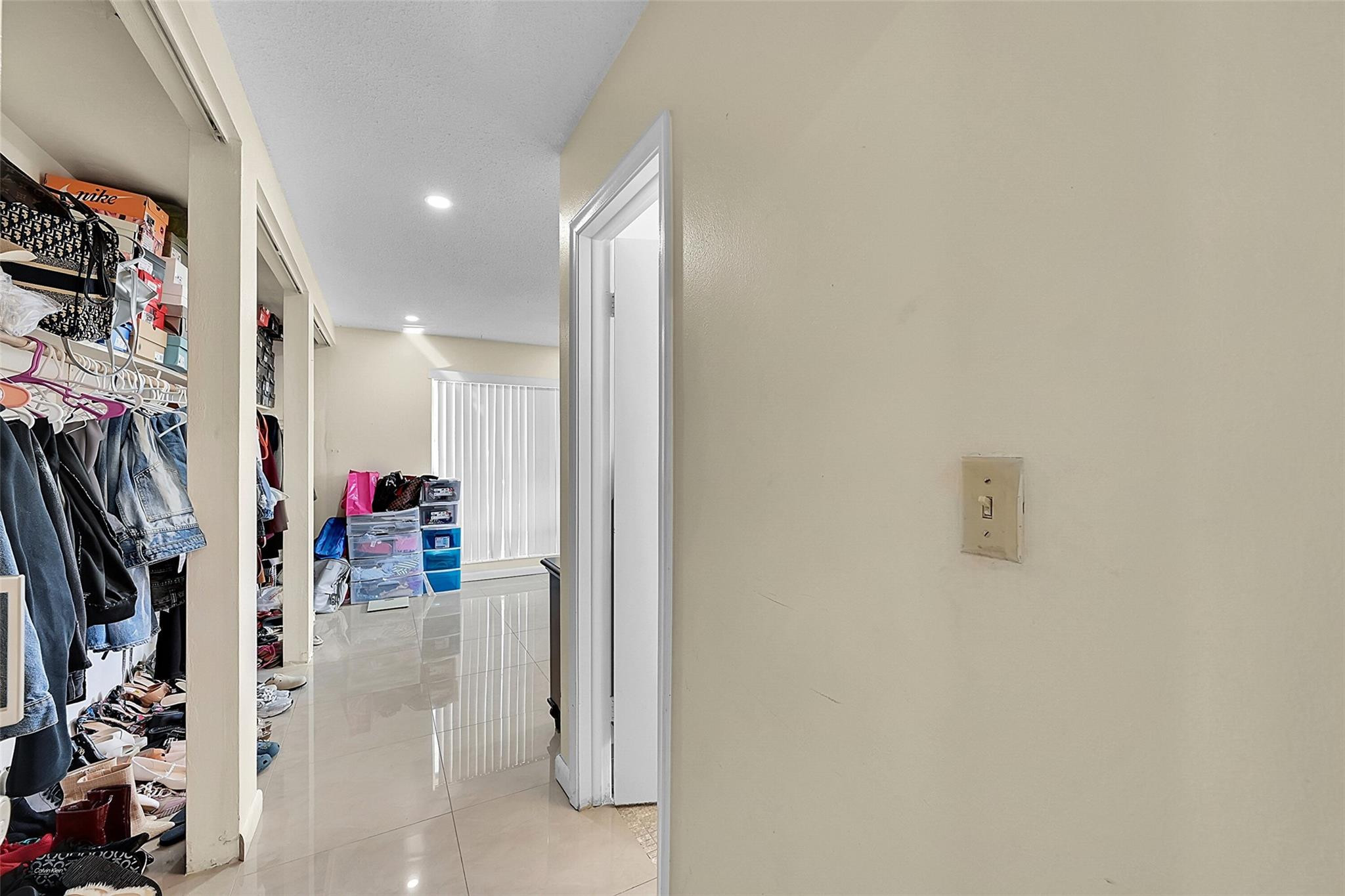 300 Kathy Lane Margate, FL 33068 - Photo 6 of 25 Photo 6