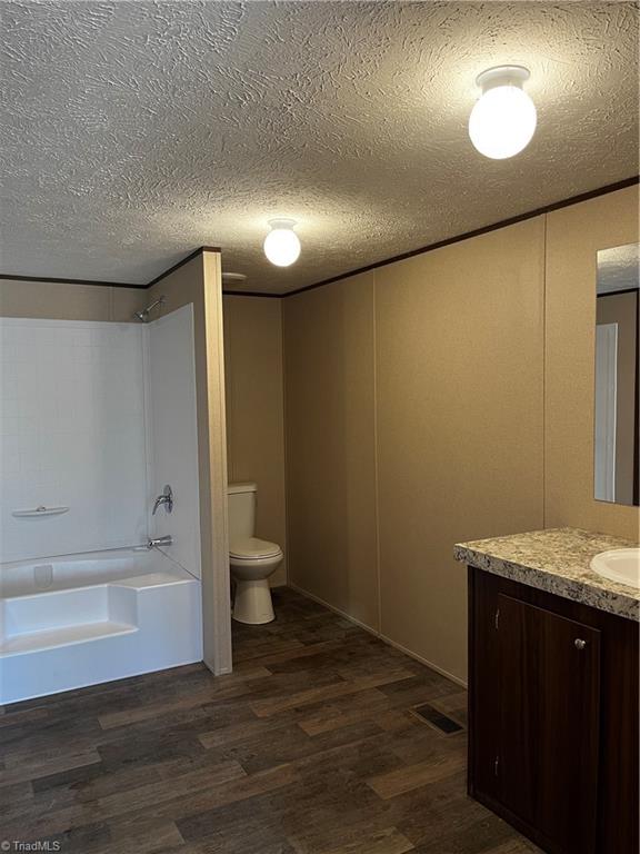 181 Old Toast Road Mount Airy, NC 27030 - Photo 16 of 23 Ensuite