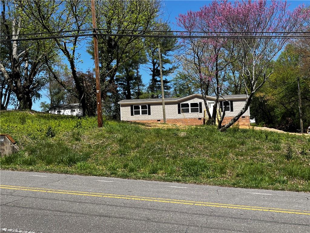 181 Old Toast Road Mount Airy, NC 27030 - Photo 6 of 23 Gallery Image 6