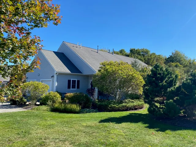 $515,000 | 8 Village Way, Unit 8, Westport, MA 02790