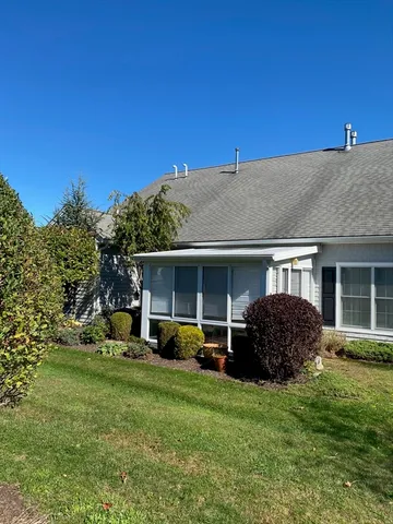 $515,000 | 8 Village Way, Unit 8, Westport, MA 02790