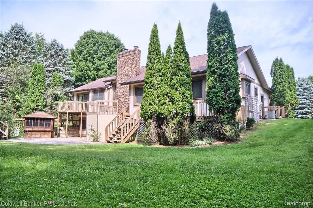 12655 Hitchingham Road Milan, MI 48160 - Photo 39 of 42 Rear_3rd_View.jpg
