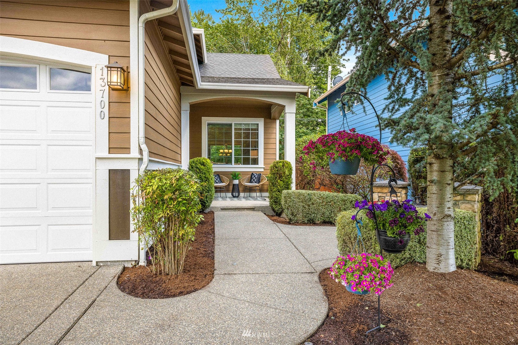 13700 161st Place Southeast Renton, WA 98059 - Photo 1 of 31 Gallery Image 1