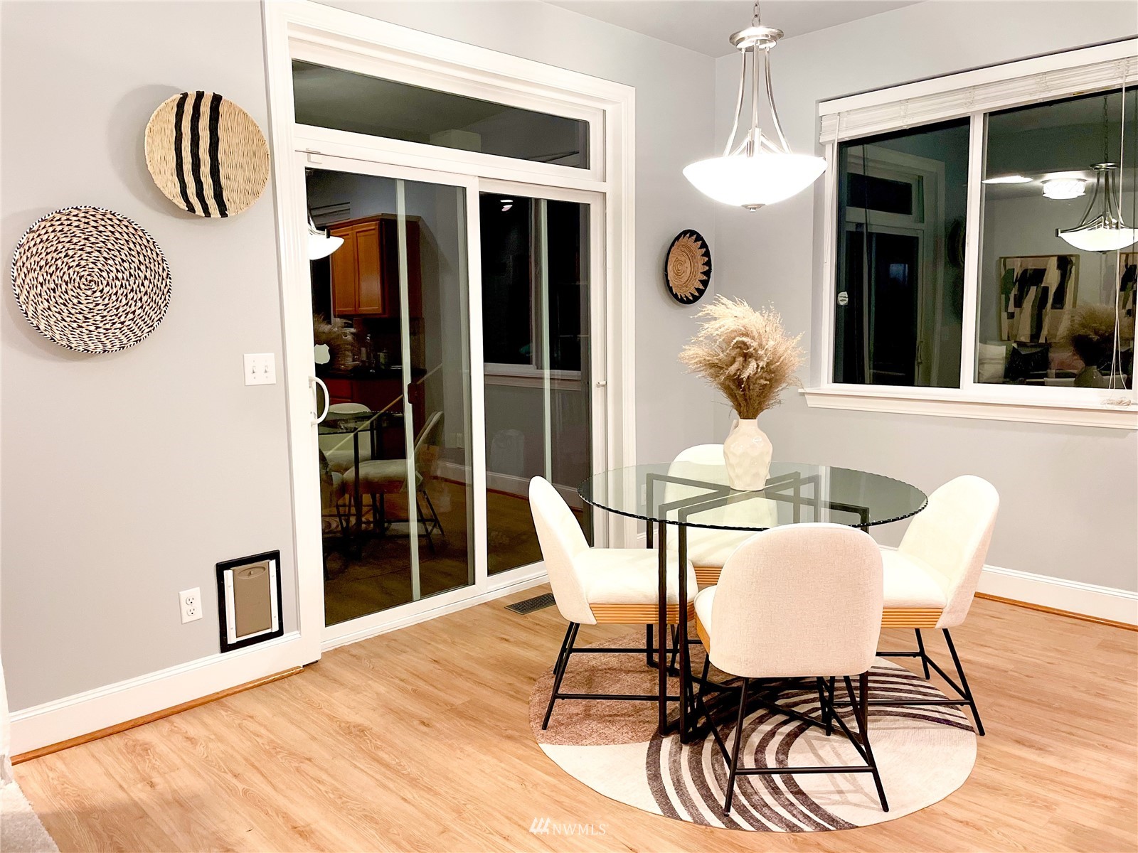 13700 161st Place Southeast Renton, WA 98059 - Photo 11 of 31 Gallery Image 11