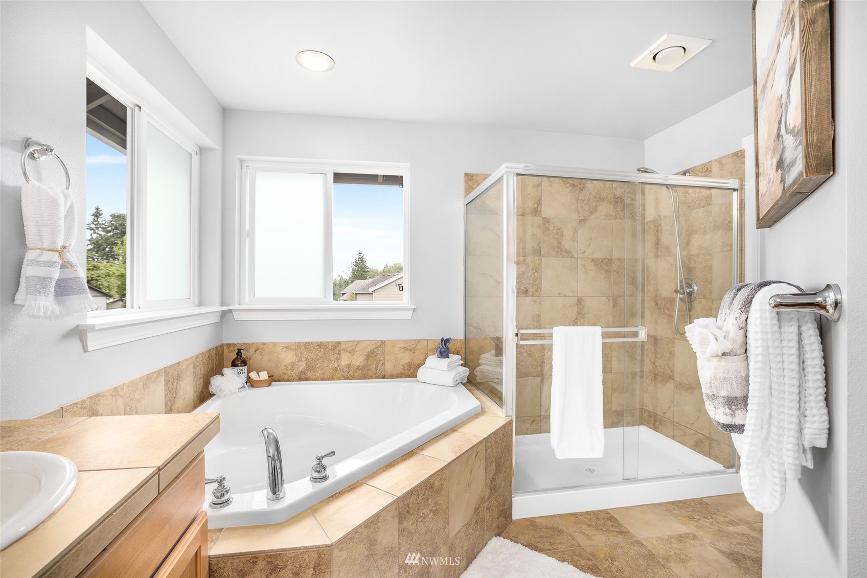 13700 161st Place Southeast Renton, WA 98059 - Photo 20 of 31 Gallery Image 20