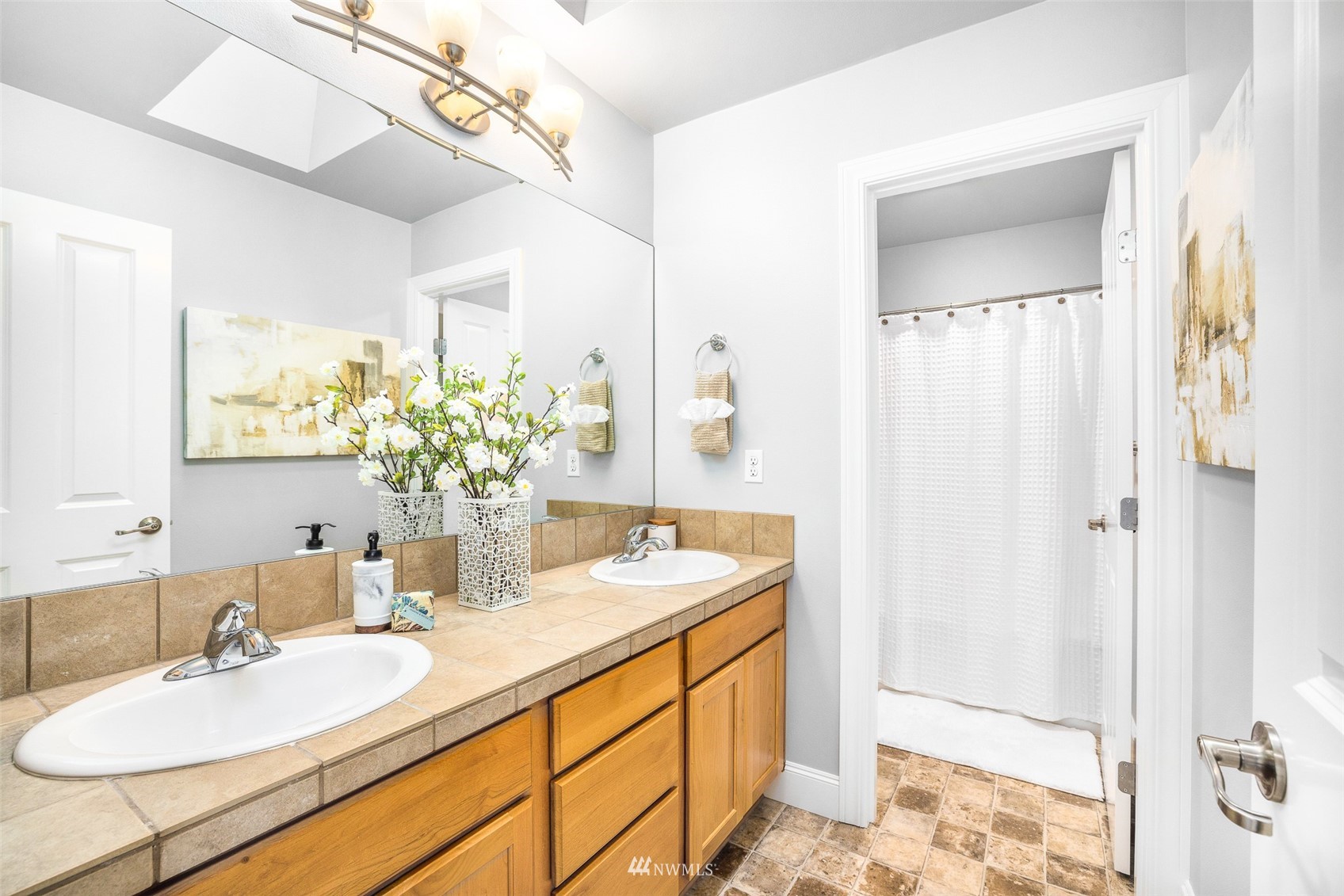 13700 161st Place Southeast Renton, WA 98059 - Photo 26 of 31 Gallery Image 26