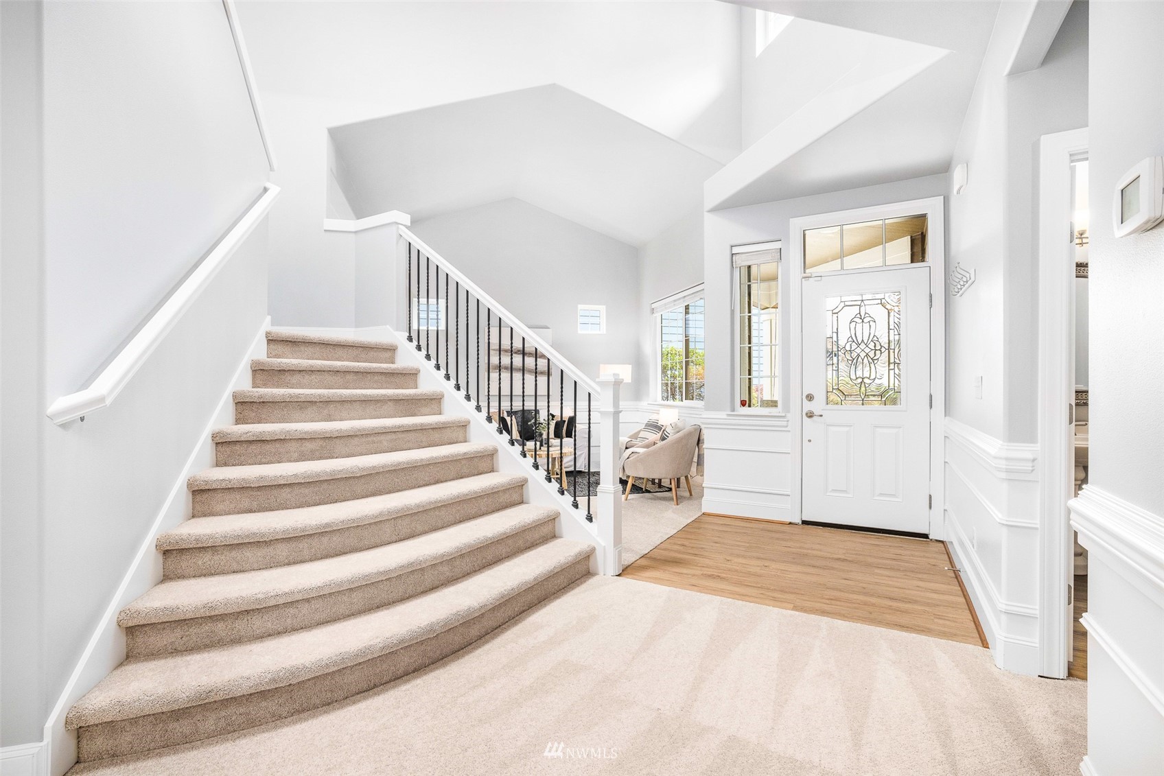 13700 161st Place Southeast Renton, WA 98059 - Photo 4 of 31 Gallery Image 4