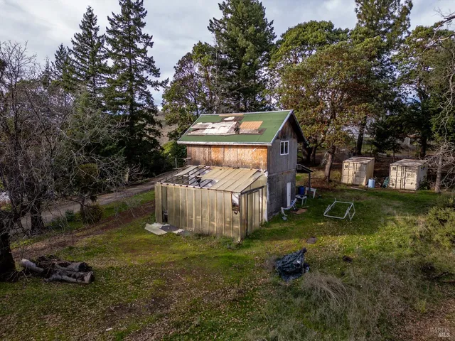 $450,000 | 50410 Highway 101, Laytonville, CA 95417