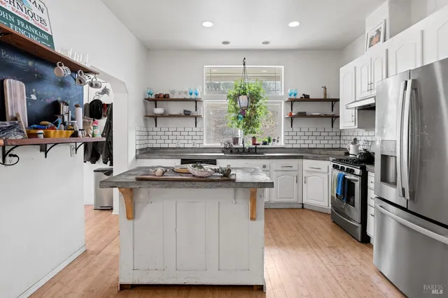 $450,000 | 50410 Highway 101, Laytonville, CA 95417