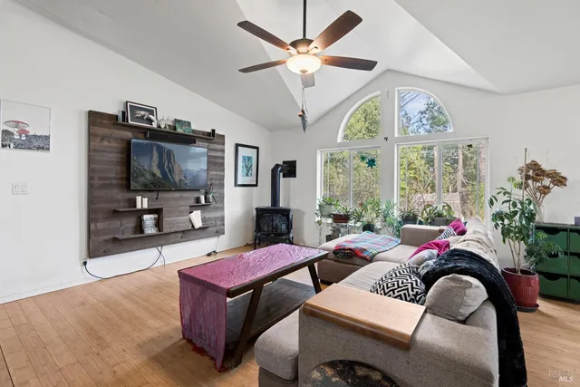 $450,000 | 50410 Highway 101, Laytonville, CA 95417