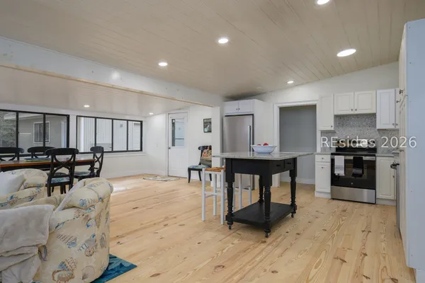 $1,050,000 | 14 Bay Pines Drive, Hilton Head Island, SC 29928