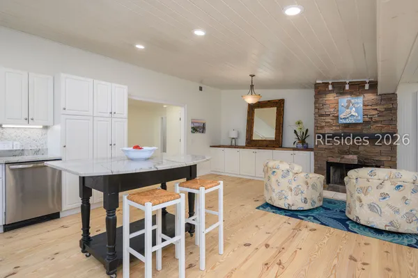 $1,050,000 | 14 Bay Pines Drive, Hilton Head Island, SC 29928