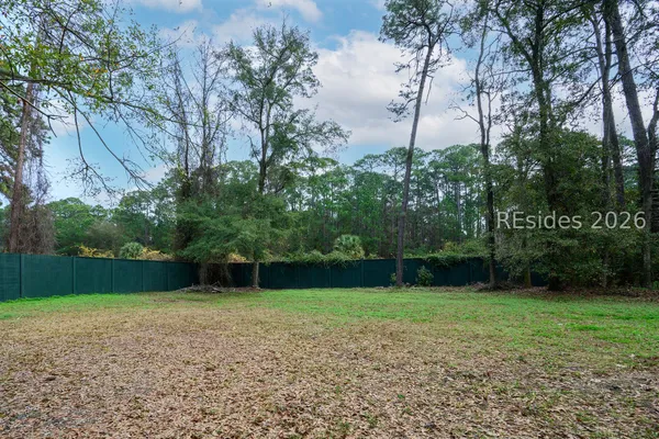 $1,050,000 | 14 Bay Pines Drive, Hilton Head Island, SC 29928