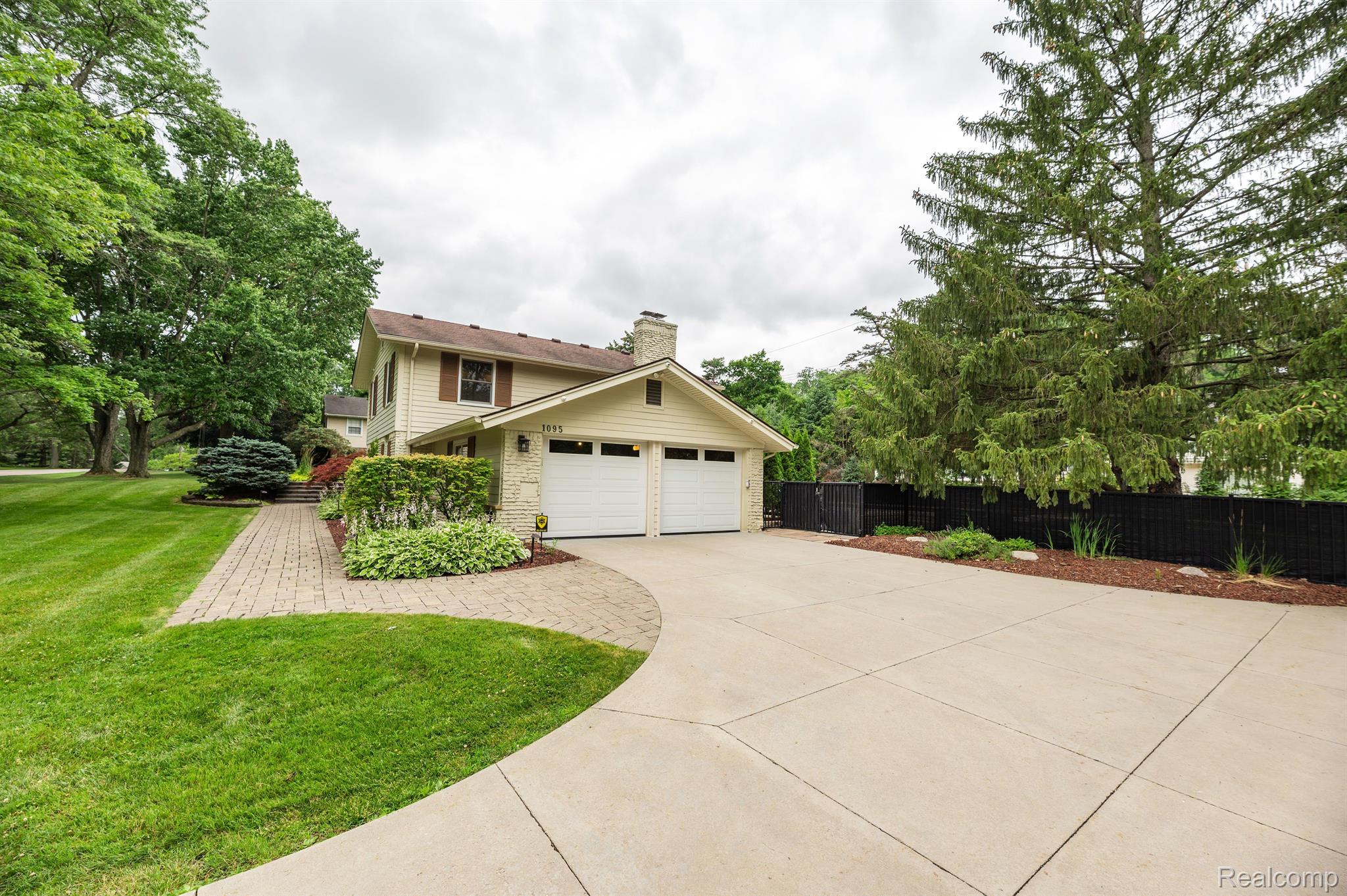 1095 Rock Spring Road Bloomfield Hills, MI 48304 - Photo 50 of 54 Gallery Image 50