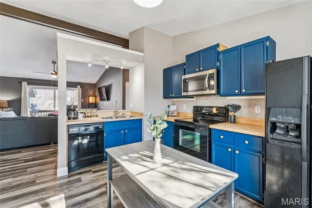 $147,000 | 1014 Sugar Creek Court, Unit 8, St. Peters, MO 63376