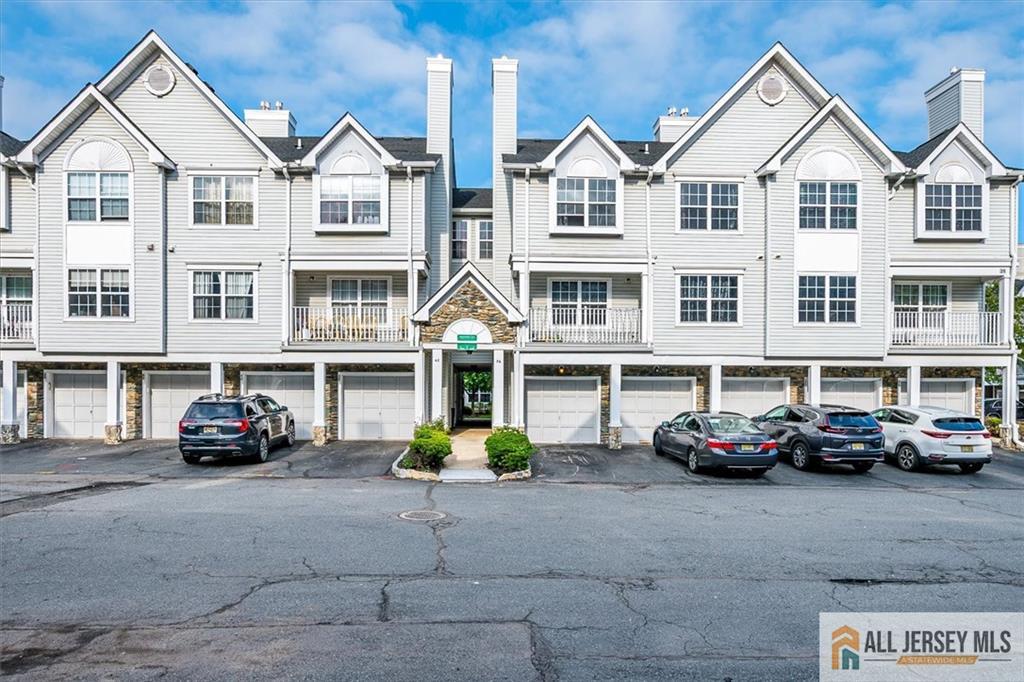 32 Prestwick Way, Unit 32 Edison, NJ 08820 - Photo 1 of 28 Gallery Image 1