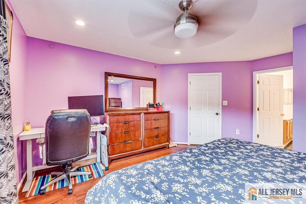 32 Prestwick Way, Unit 32 Edison, NJ 08820 - Photo 19 of 28 Gallery Image 19