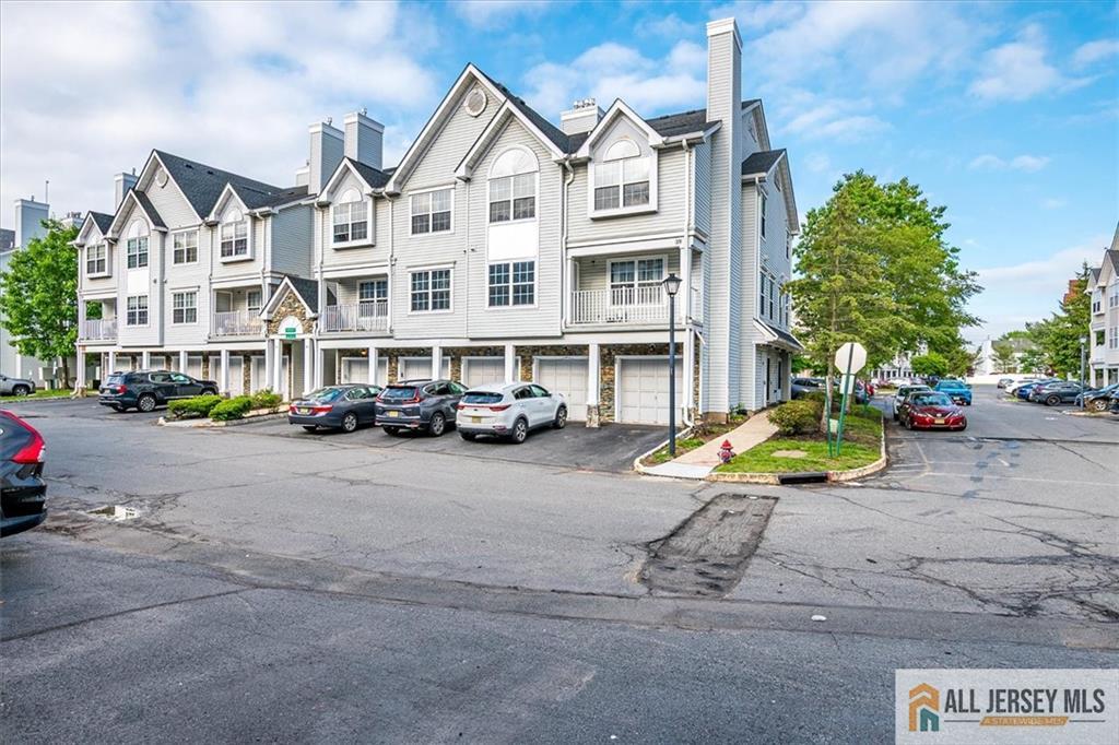 32 Prestwick Way, Unit 32 Edison, NJ 08820 - Photo 2 of 28 Gallery Image 2