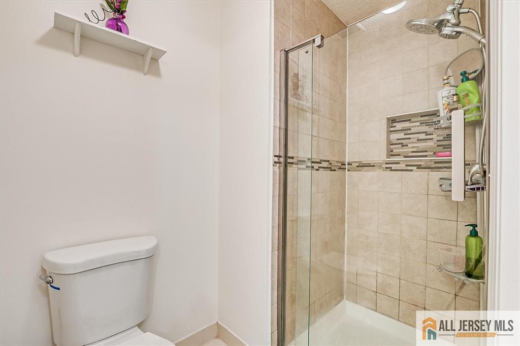 32 Prestwick Way, Unit 32 Edison, NJ 08820 - Photo 21 of 28 Gallery Image 21