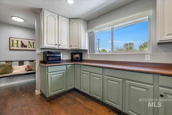 $650,000 | 1011 Filer Avenue West, Twin Falls, ID 83301
