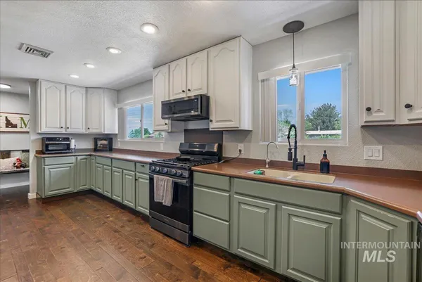 $650,000 | 1011 Filer Avenue West, Twin Falls, ID 83301