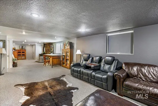 $650,000 | 1011 Filer Avenue West, Twin Falls, ID 83301