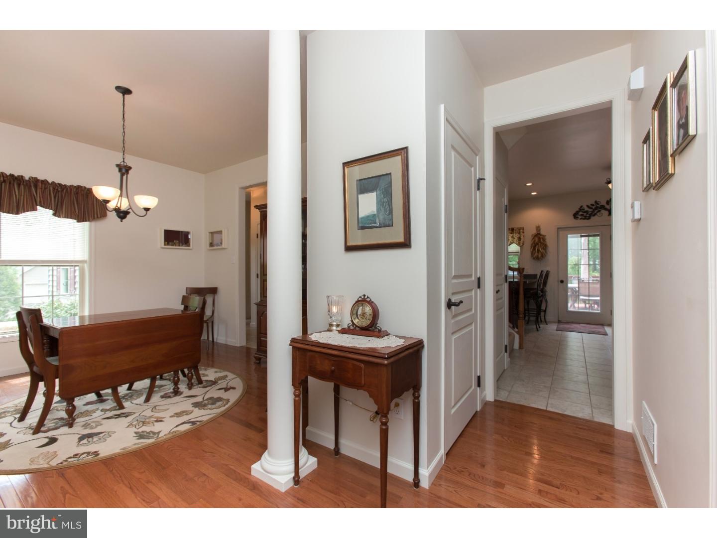 306 Lees Bridge Road Nottingham, PA 19362 - Photo 6 of 25 Foyer