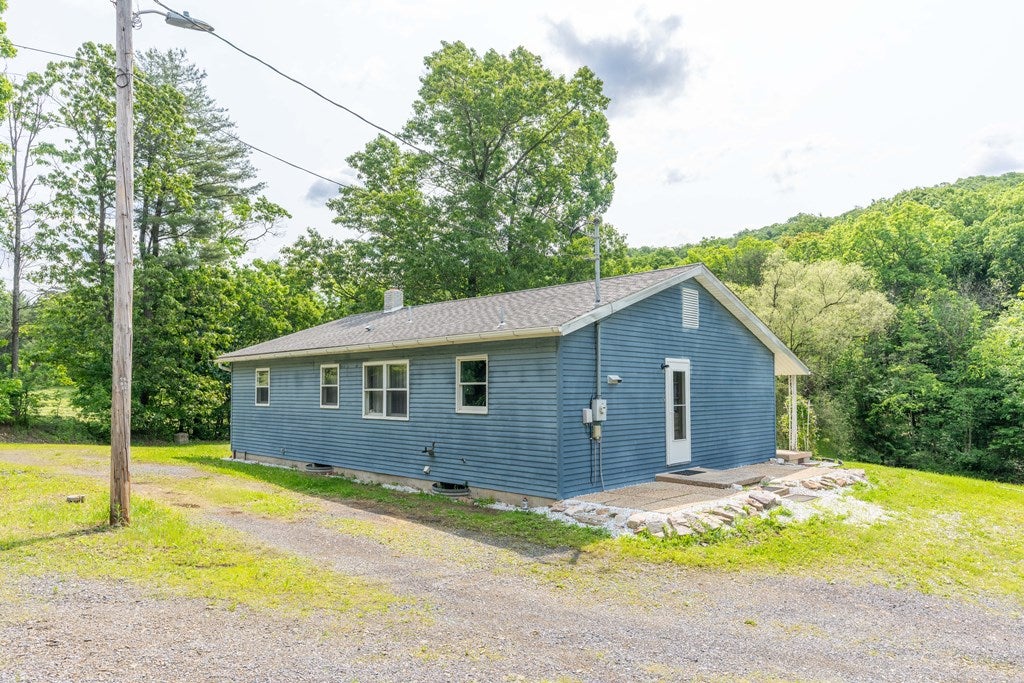 12001 Simon Fox Road Huntingdon, PA 16652 - Photo 10 of 52 Gallery Image 10