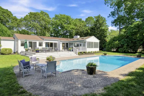 $2,600,000 | 129 Oneck Lane, Westhampton Beach, NY 11978