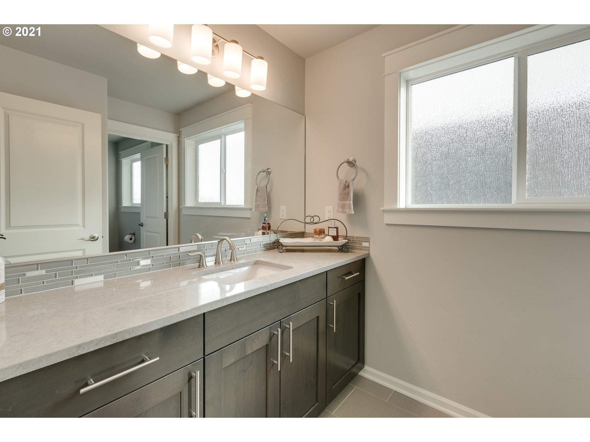 14291 Southwest Connor Place Portland, OR 97224 - Photo 22 of 31 Gallery Image 22