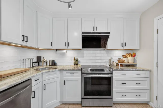 $539,000 | 5 Larch Court, Poughkeepsie, NY 12603