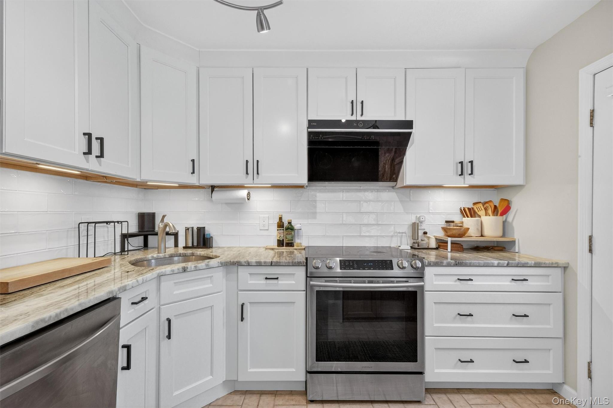 5 Larch Court Poughkeepsie, NY 12603 - Photo 20 of 41